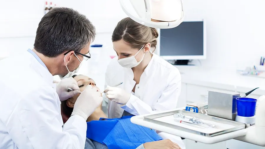 Почему нужно выбирать именно частную стоматологическую клинику?
